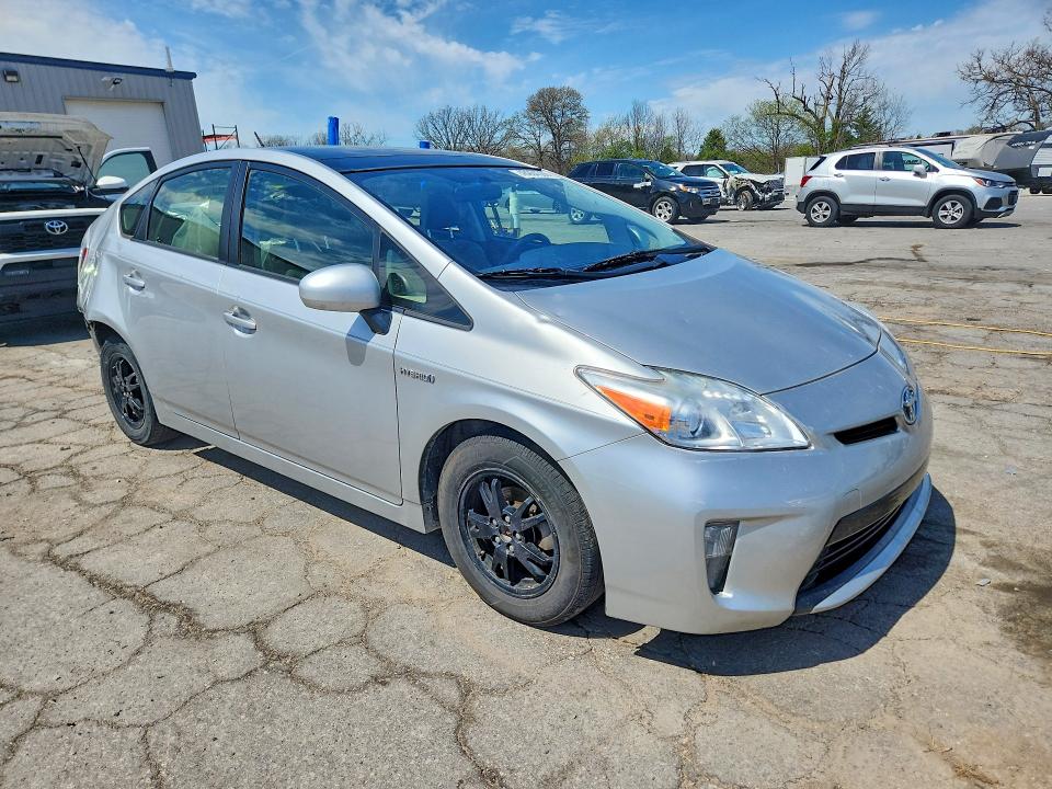 Фото 4 с аукциона – 2012 TOYOTA PRIUS с VIN JTDKN3DU3C5477571