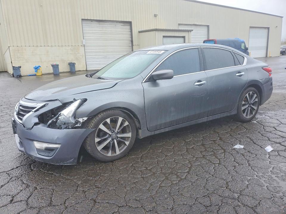 NISSAN ALTIMA 2014 with VIN 1N4AL3AP8EC127714 - Photo from auction