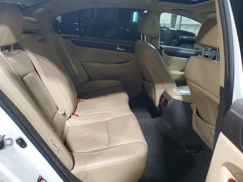 Photo 10 from auction – 2012 HYUNDAI GENESIS with VIN KMHGC4DH6CU185922