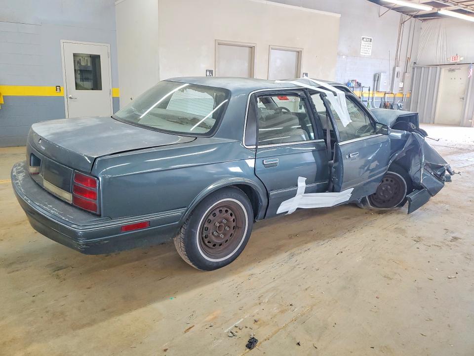 Photo 3 from auction – 1995 OLDSMOBILE CUTLASS with VIN 1G3AJ55M9S6357087