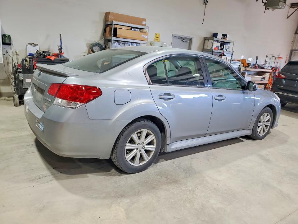 Photo 3 from auction – 2011 SUBARU LEGACY with VIN 4S3BMBG60B3222977