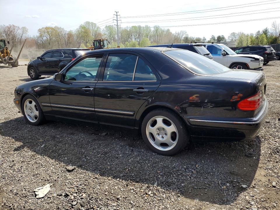 Photo 2 from auction – 2001 MERCEDES-BENZ E with VIN WDBJF70J81B273261