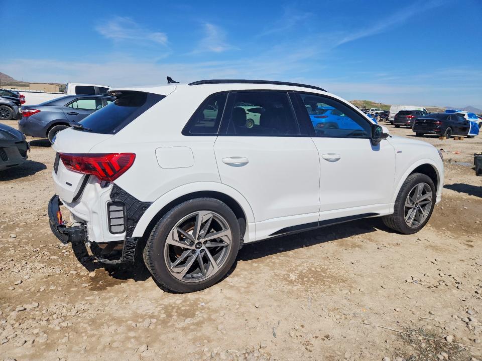 Снимка 3 от търг – 2025 AUDI Q3 с VIN WA1DECF32S1109511