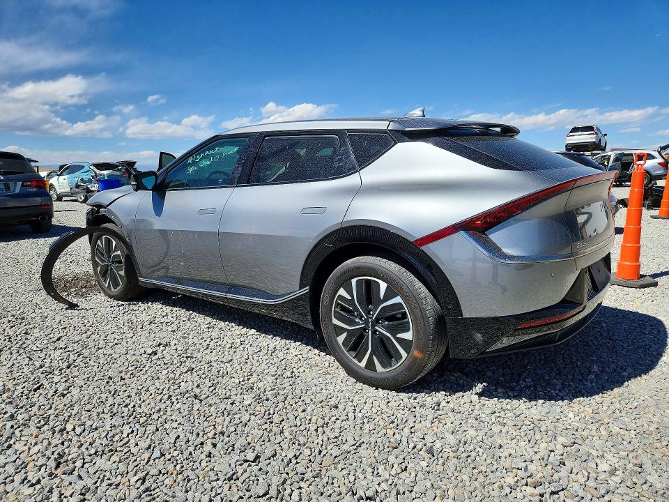 Photo 2 from auction – 2024 KIA EV6 with VIN KNDC3DLCXR5215516