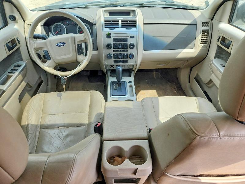 Photo 8 from auction – 2011 FORD ESCAPE with VIN 1FMCU0D75BKA87972