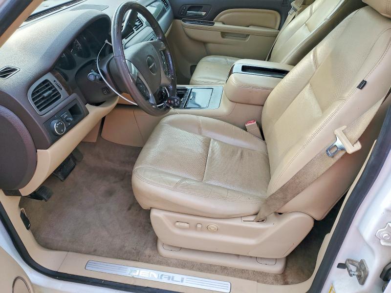 Photo 7 from auction – 2012 GMC YUKON XL with VIN 1GKS2MEF4CR255892