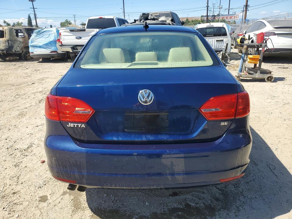 Photo 6 from auction – 2014 VOLKSWAGEN JETTA with VIN 3VWD17AJ1EM376593