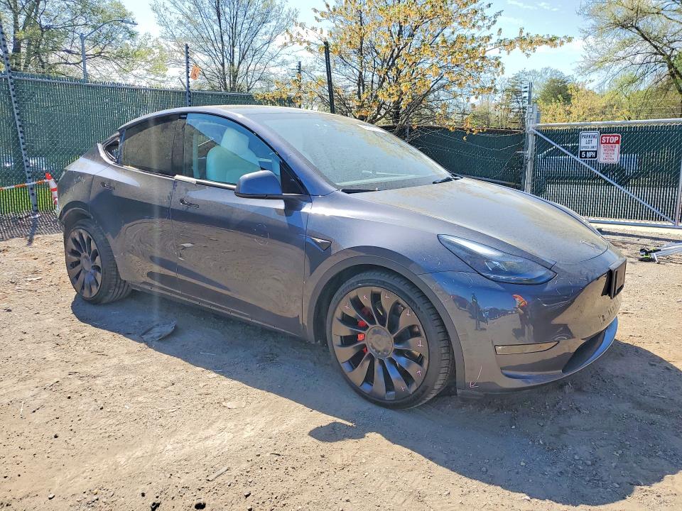 Photo 4 from auction – 2023 TESLA MODEL Y with VIN 7SAYGDEF7PF816625