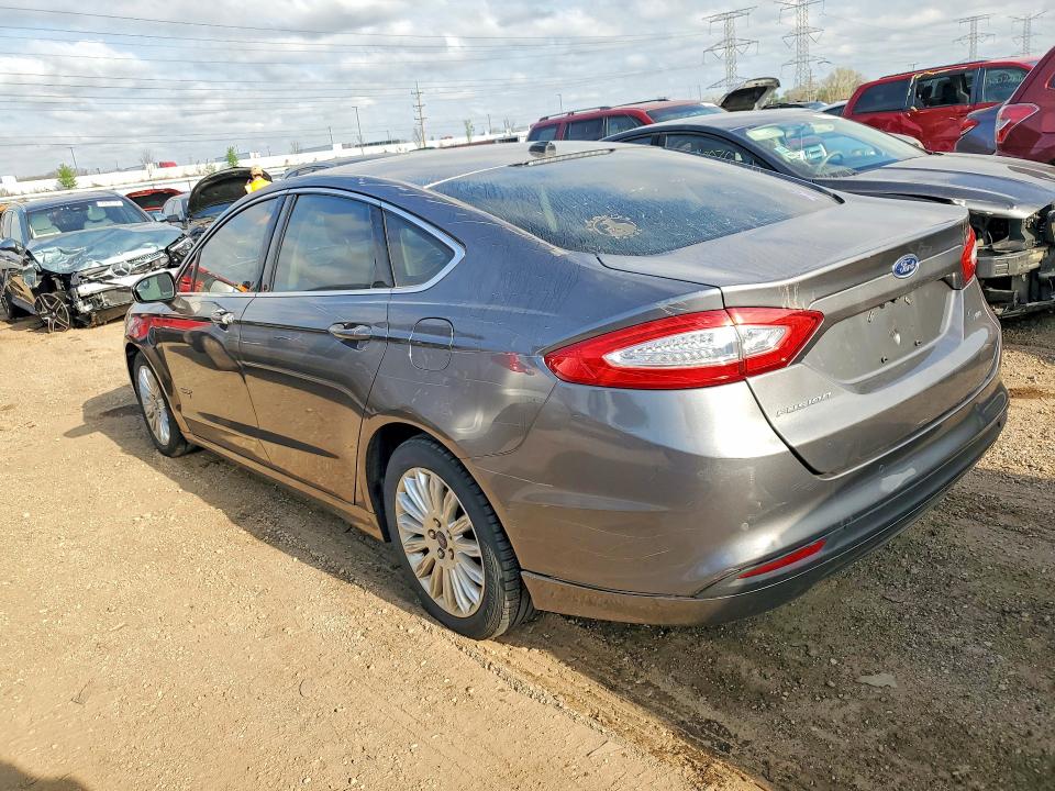 Photo 2 from auction – 2013 FORD FUSION with VIN 3FA6P0PU4DR319654