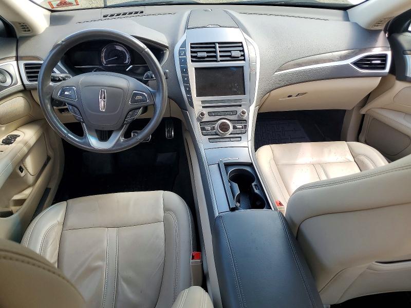 Photo 8 from auction – 2019 LINCOLN MKZ with VIN 3LN6L5LU1KR611277