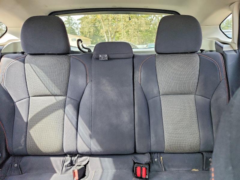 Photo 10 from auction – 2018 SUBARU CROSSTREK with VIN JF2GTADC9J8333768