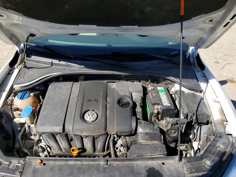 Photo 11 from auction – 2013 VOLKSWAGEN PASSAT with VIN 1VWBH7A36DC088489