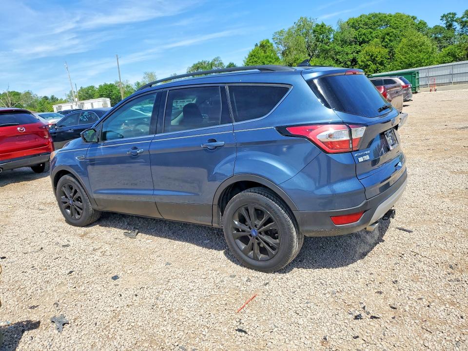 Photo 2 from auction – 2018 FORD ESCAPE with VIN 1FMCU0HD8JUA44312