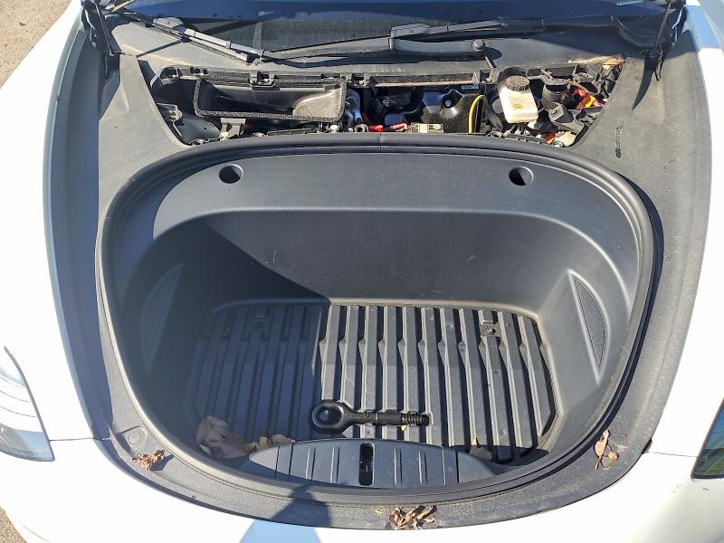Photo 11 from auction – 2023 TESLA MODEL 3 with VIN 5YJ3E1EA5PF477539