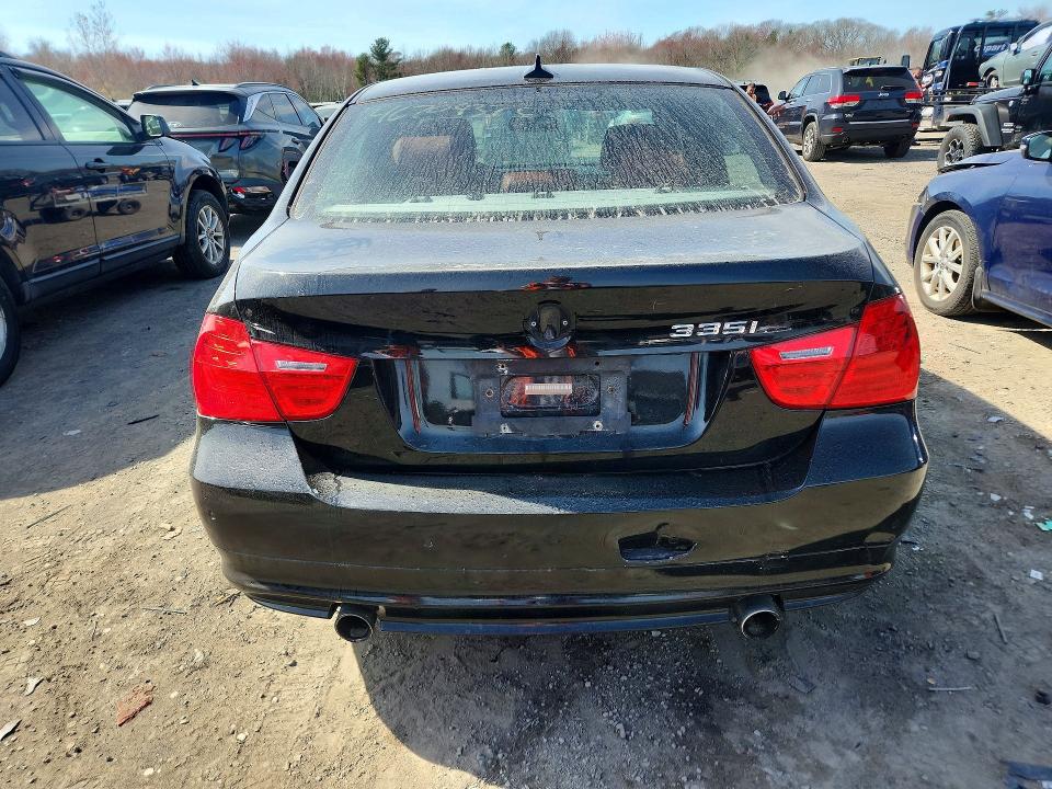 Photo 6 from auction – 2011 BMW 335 with VIN WBAPL5C55BA920484