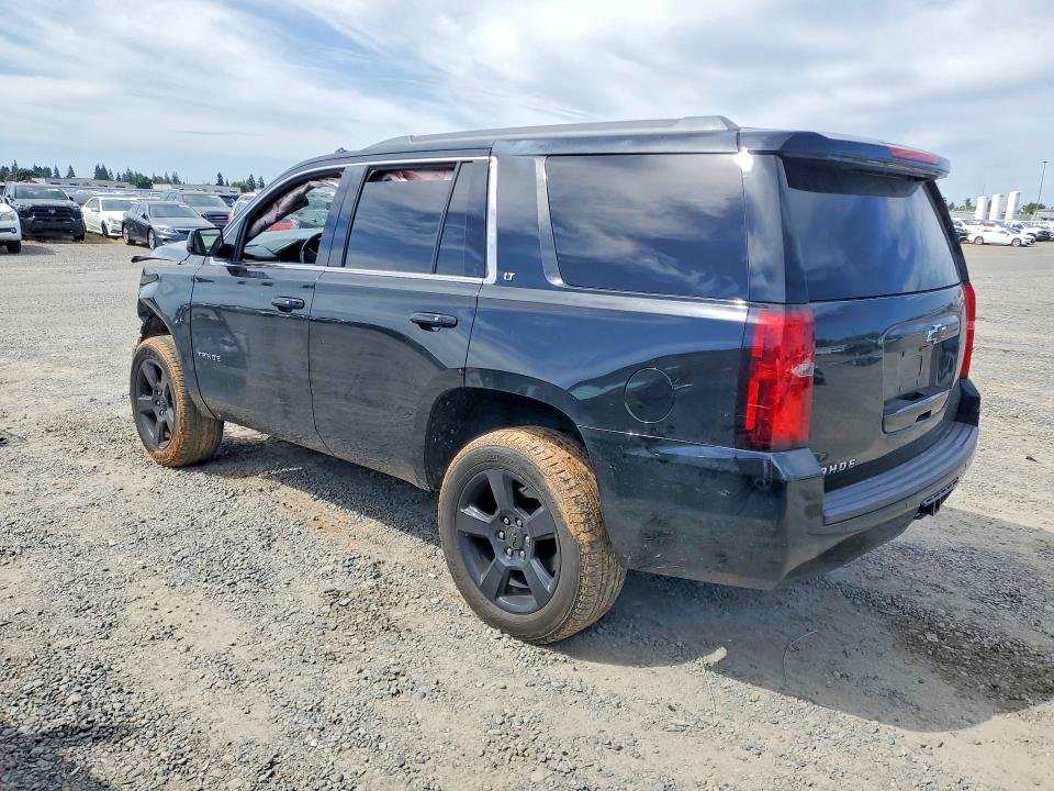 Photo 2 from auction – 2017 CHEVROLET TAHOE with VIN 1GNSKBKC1HR265742