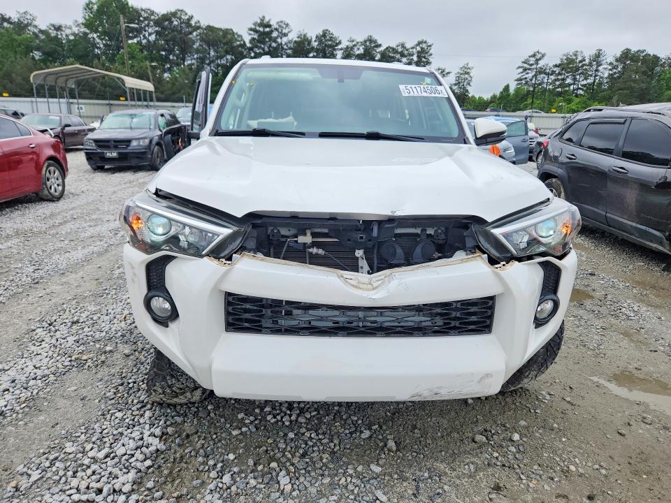 Photo 5 from auction – 2018 TOYOTA 4RUNNER with VIN JTEZU5JRXJ5177094