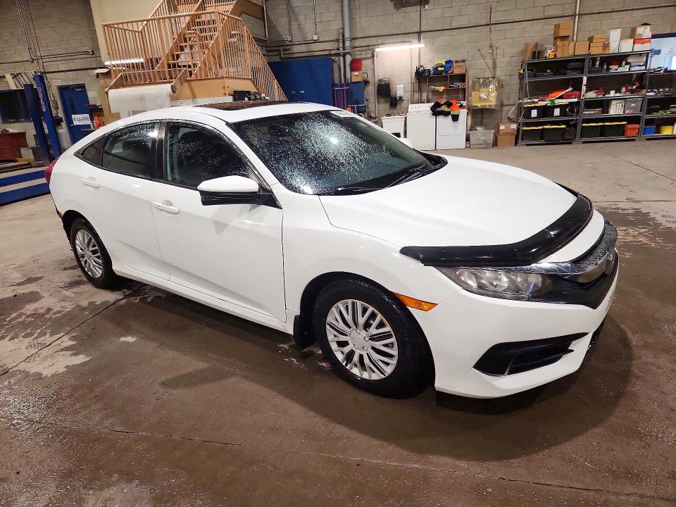 Photo 4 from auction – 2016 HONDA CIVIC with VIN 2HGFC2F71GH033906