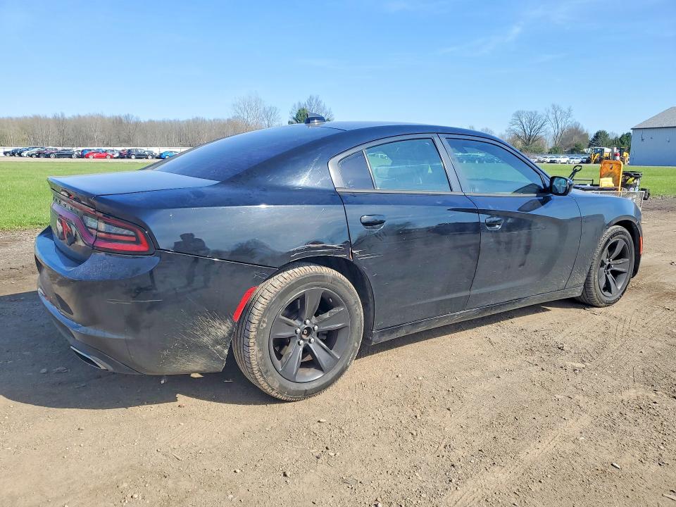 Zdjęcie 3 z aukcji – 2016 DODGE CHARGER z VIN 2C3CDXHGXGH126212