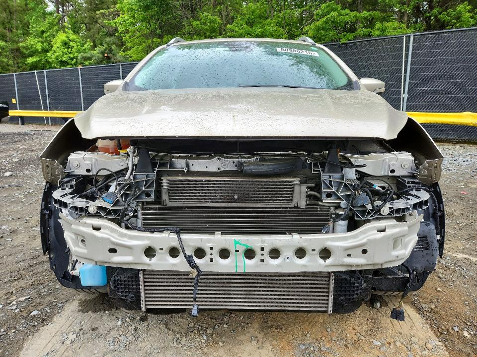 Photo 5 from auction – 2017 FORD ESCAPE with VIN 1FMCU0J91HUB07976