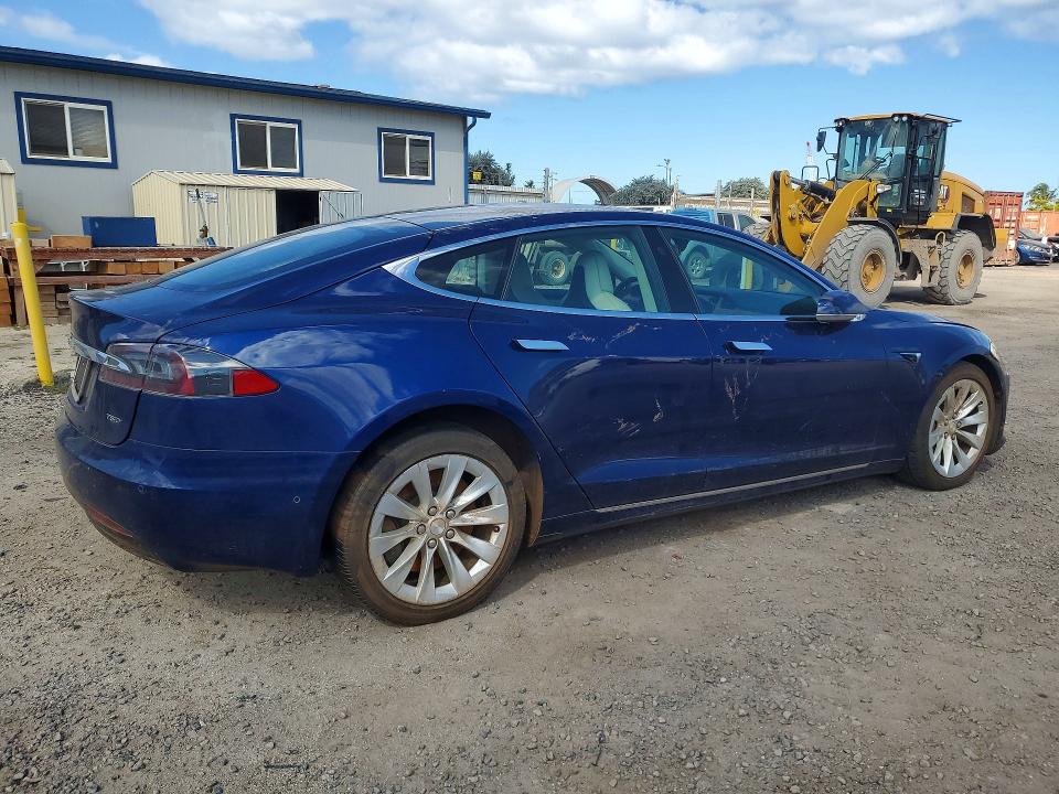 Photo 3 from auction – 2018 TESLA MODEL S with VIN 5YJSA1E29JF285709