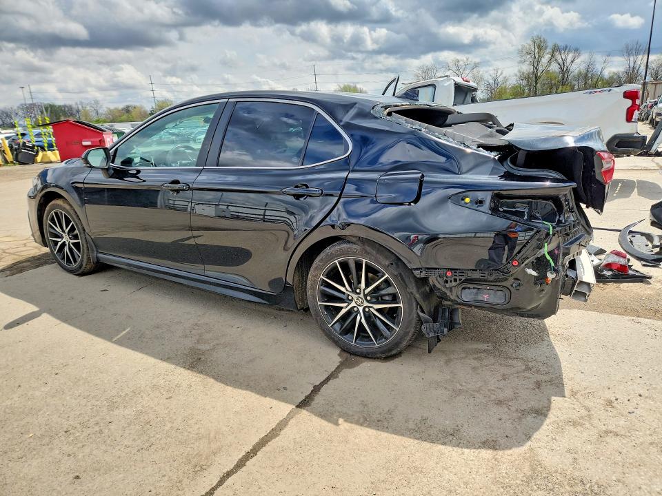 Photo 2 from auction – 2023 TOYOTA CAMRY with VIN 4T1G11BK9PU104016