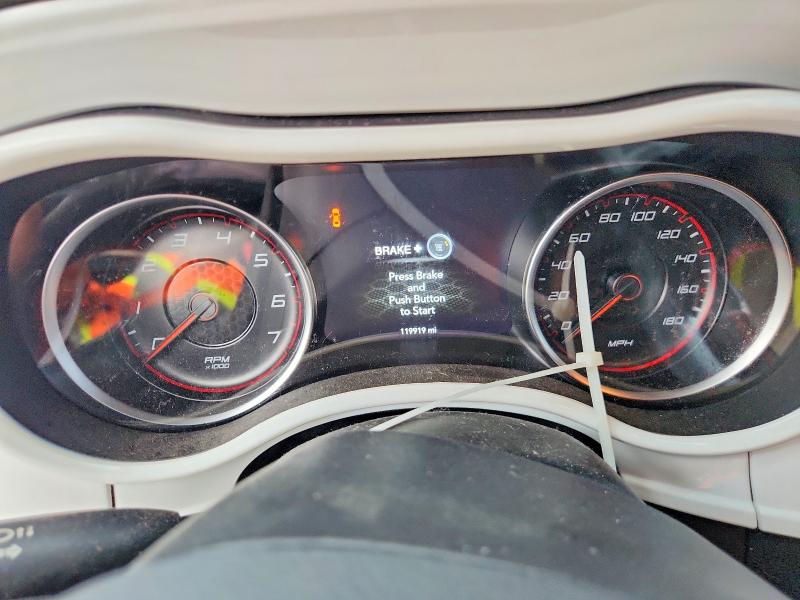 Photo 9 from auction – 2018 DODGE CHARGER with VIN 2C3CDXGJ5JH228599
