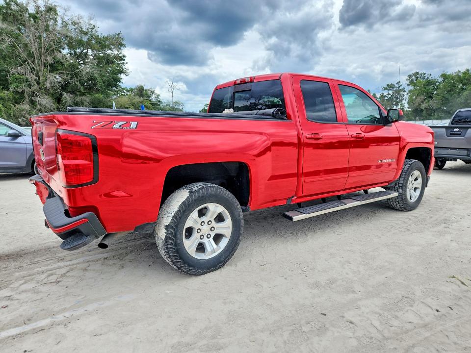 Photo 3 from auction – 2018 CHEVROLET SILVERADO with VIN 1GCVKREC0JZ359143