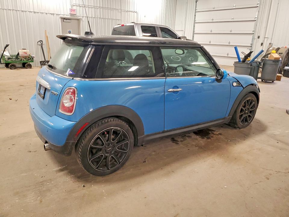 Photo 3 from auction – 2012 MINI COOPER with VIN WMWSU3C59CT369462
