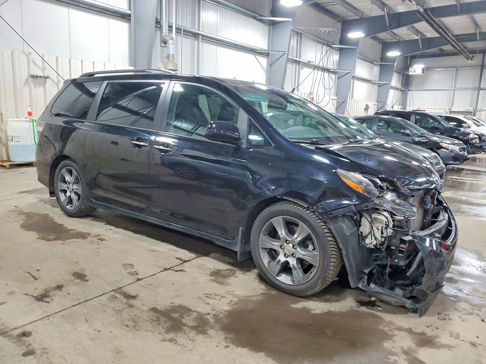 Photo 4 from auction – 2015 TOYOTA SIENNA with VIN 5TDXK3DC9FS553105
