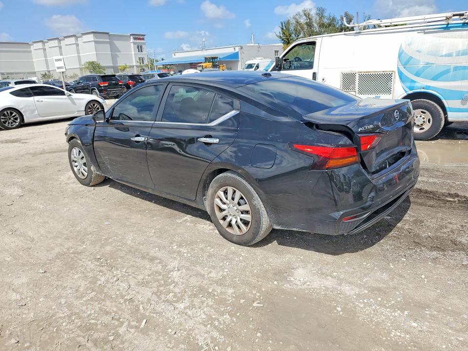 Photo 2 from auction – 2020 NISSAN ALTIMA with VIN 1N4BL4BV3LC207698