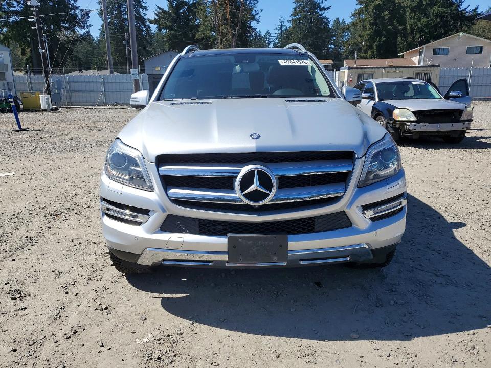 Photo 5 from auction – 2016 MERCEDES-BENZ GL with VIN 4JGDF6EE5GA681022