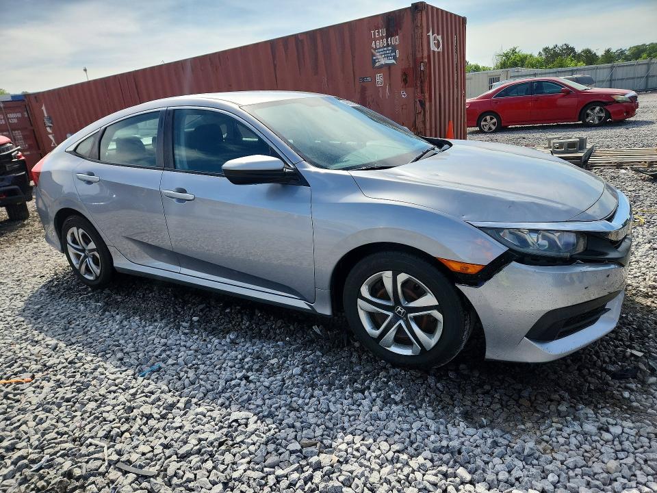 Photo 4 from auction – 2018 HONDA CIVIC with VIN 2HGFC2F59JH566723