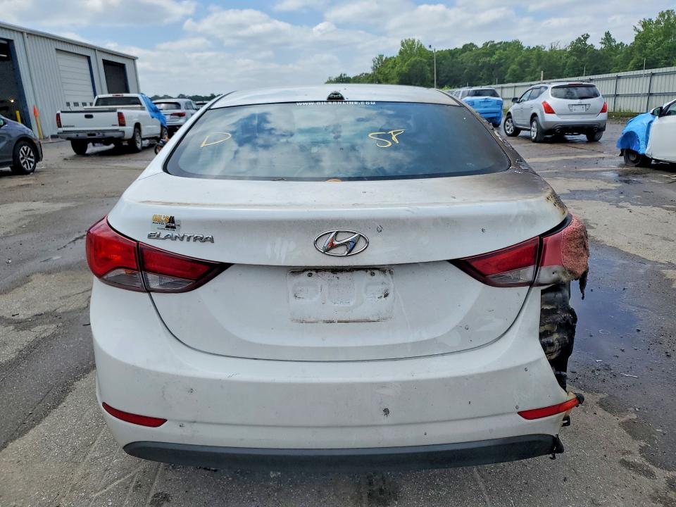 Photo 6 from auction – 2016 HYUNDAI ELANTRA with VIN 5NPDH4AE2GH715354