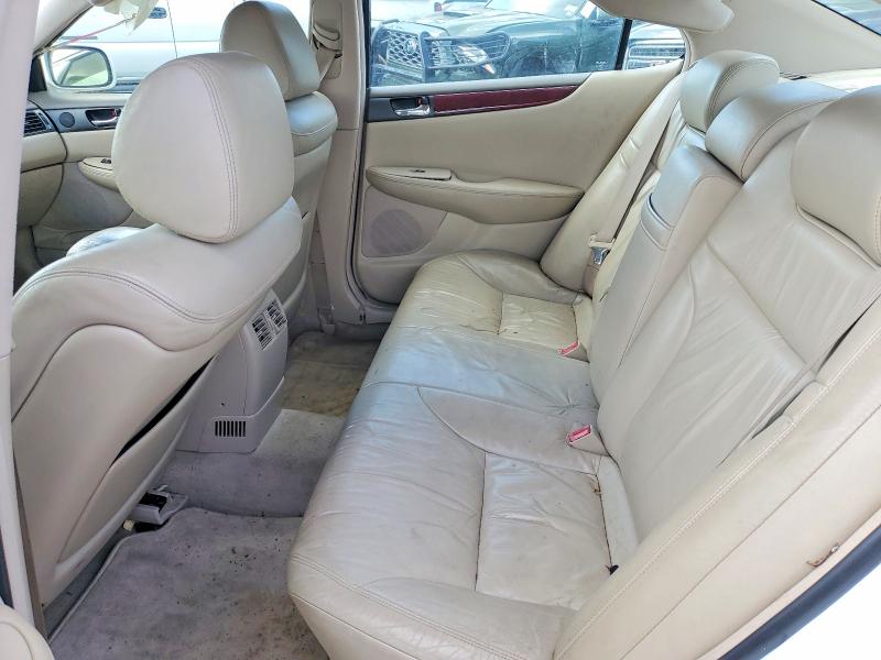 Photo 10 from auction – 2003 LEXUS ES with VIN JTHBF30G230099932