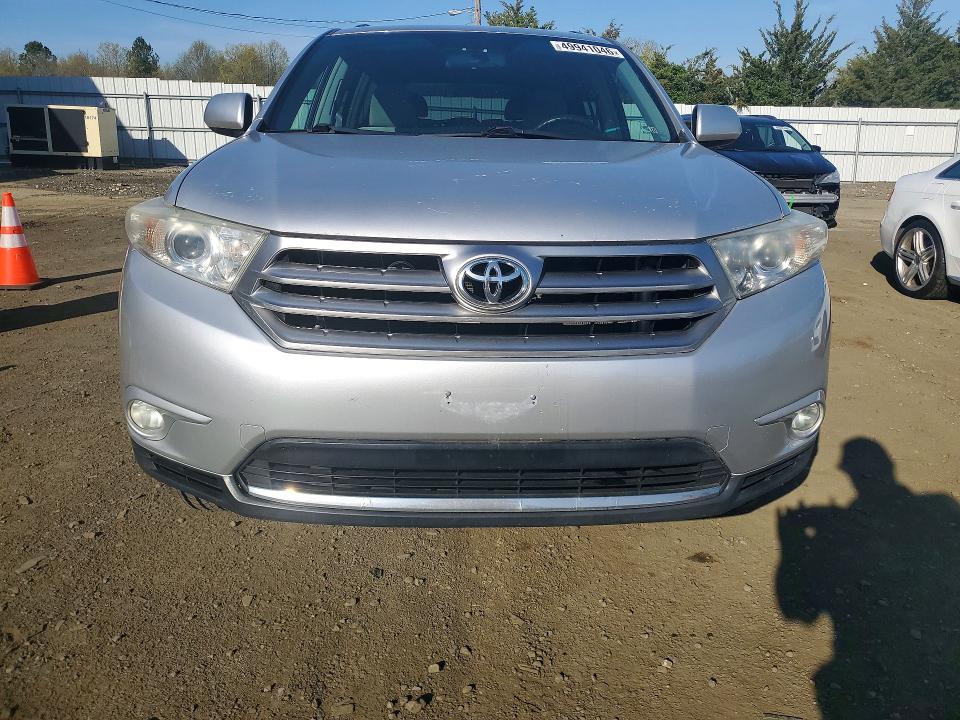 Photo 5 from auction – 2013 TOYOTA HIGHLANDER with VIN 5TDBK3EH6DS190554