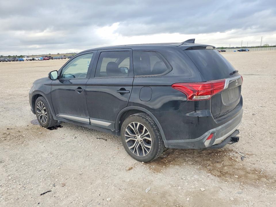 Photo 2 from auction – 2018 MITSUBISHI OUTLANDER with VIN JA4AD3A3XJZ023828