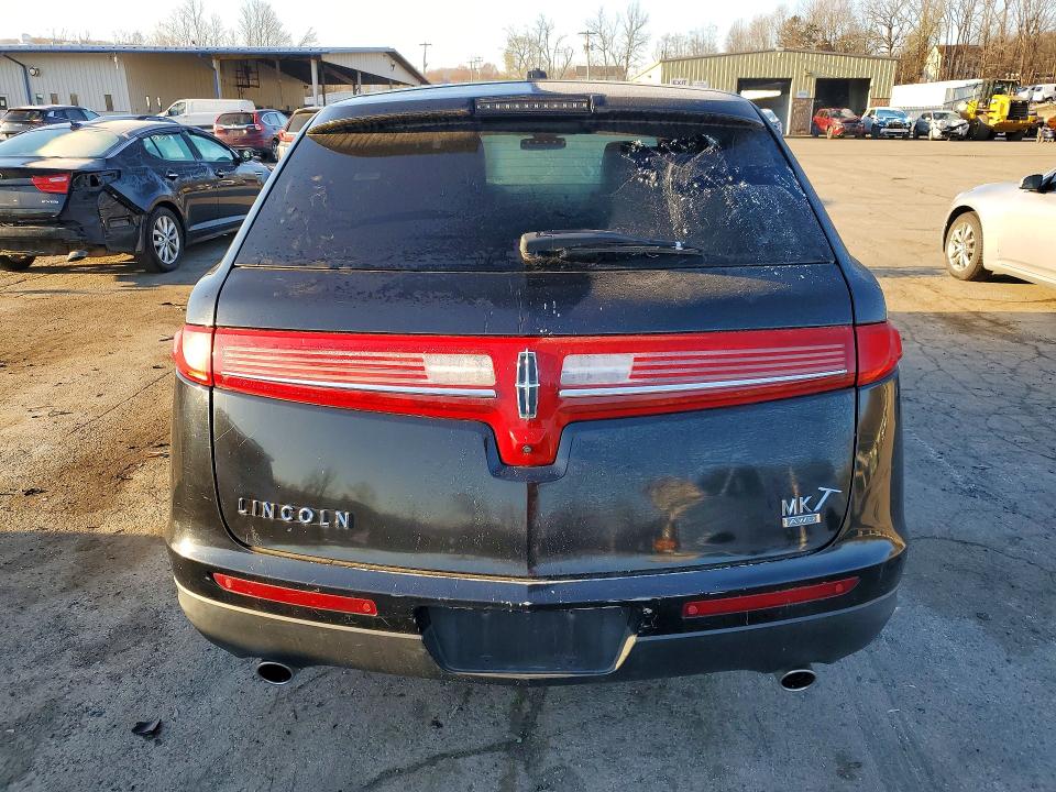 Photo 6 from auction – 2016 LINCOLN MKT with VIN 2LMHJ5NK3GBL00745