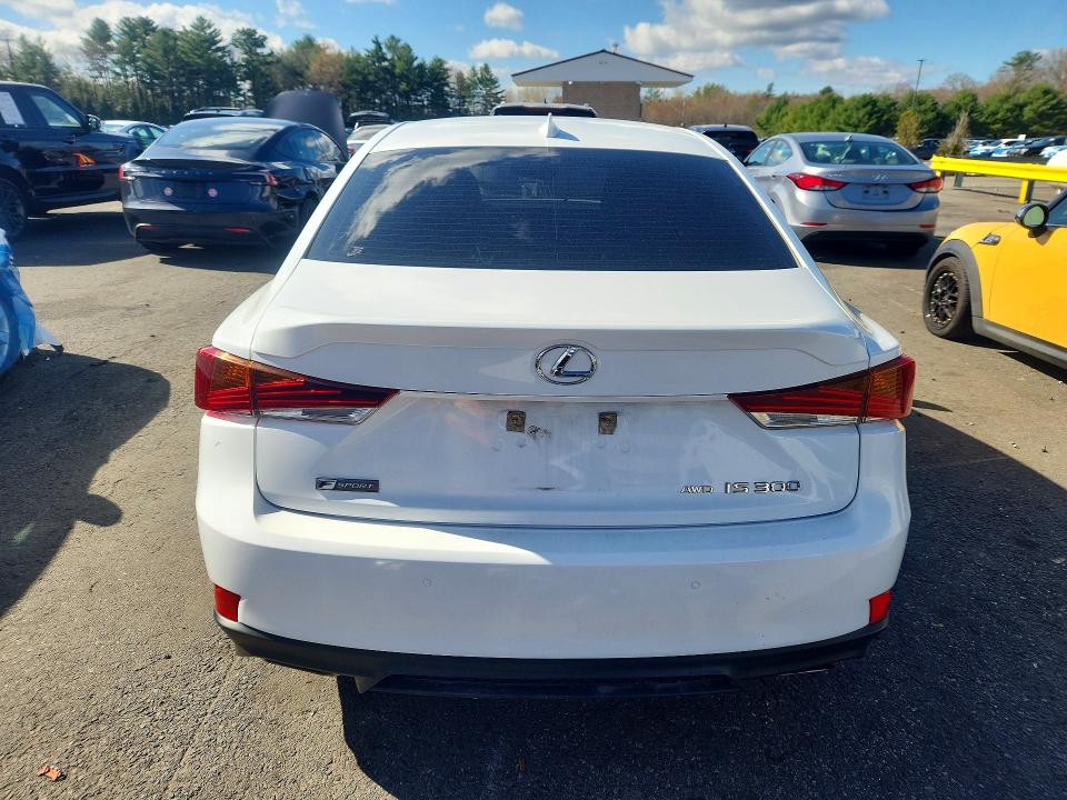 Photo 6 from auction – 2020 LEXUS IS with VIN JTHG81F29L5042985
