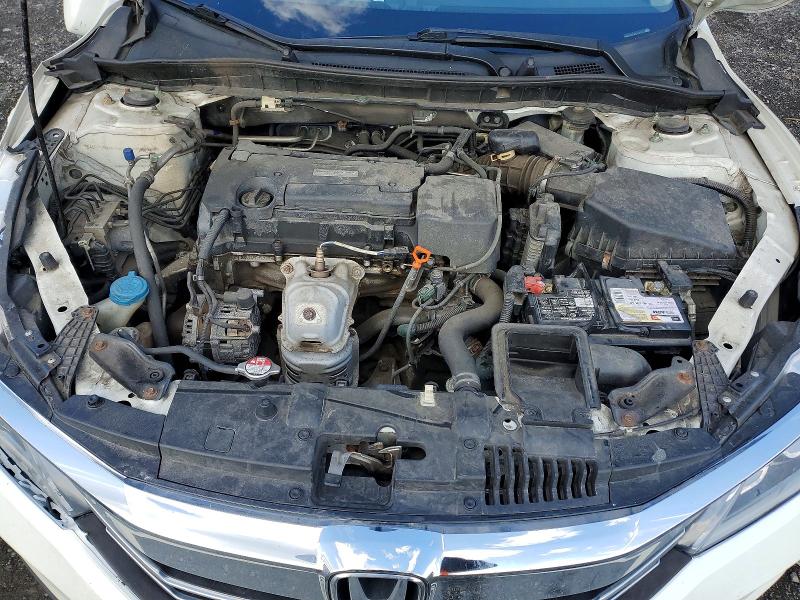 Photo 11 from auction – 2017 HONDA ACCORD with VIN 1HGCR2F35HA112137