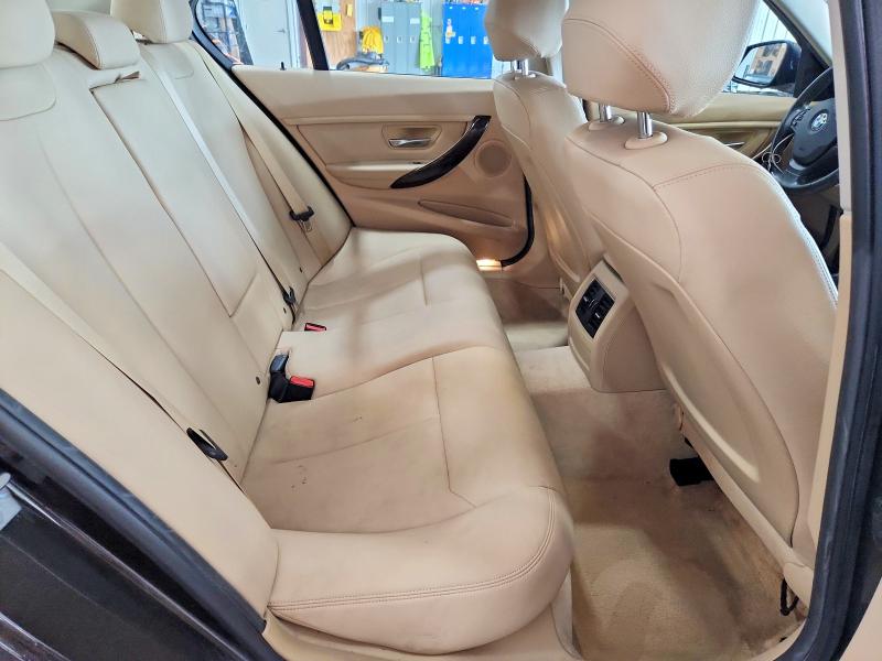Photo 10 from auction – 2016 BMW 320 with VIN WBA8E1G53GNT35551