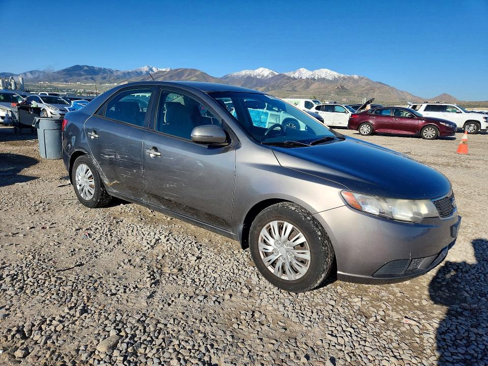 Photo 4 from auction – 2012 KIA FORTE with VIN KNAFU4A2XC5562353