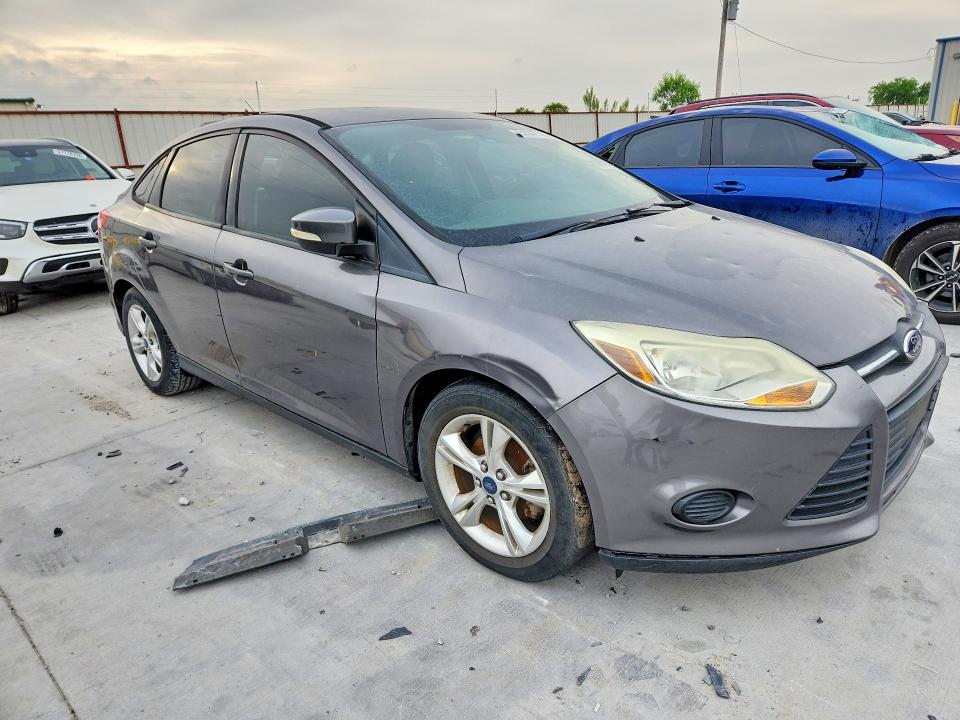 Photo 4 from auction – 2014 FORD FOCUS with VIN 1FADP3F26EL293437