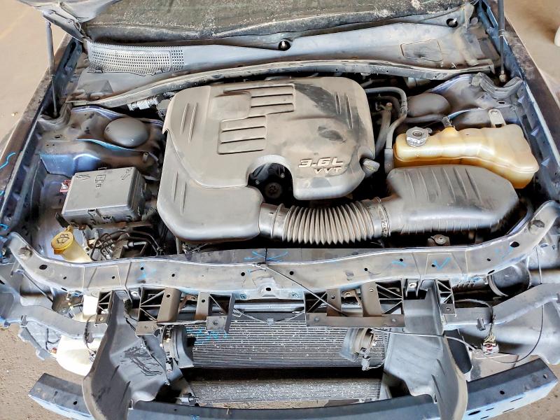 Photo 11 from auction – 2016 CHRYSLER 300 with VIN 2C3CCAAG2GH224192