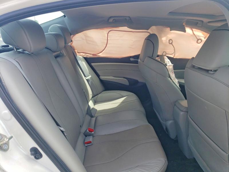 Photo 10 from auction – 2019 ACURA ILX with VIN 19UDE2F75KA015160