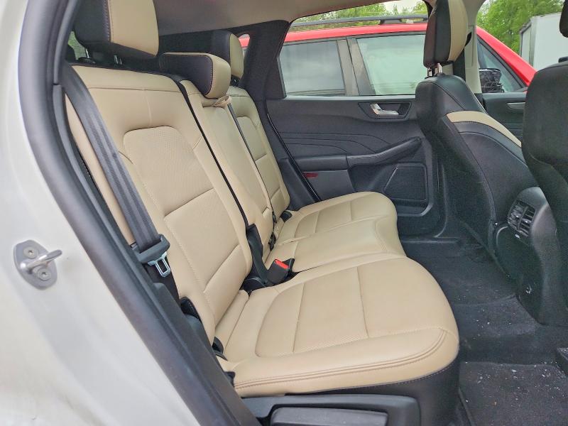 Photo 11 from auction – 2022 FORD ESCAPE with VIN 1FMCU9DZ9NUA84636