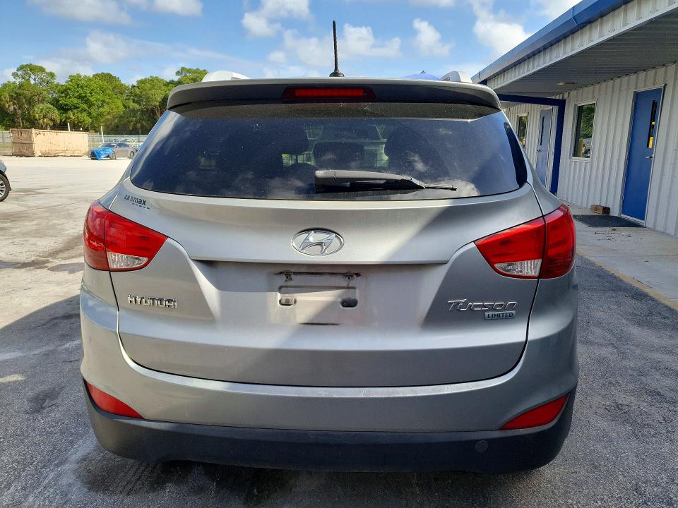 Photo 6 from auction – 2012 HYUNDAI TUCSON with VIN KM8JU3AC5CU487627
