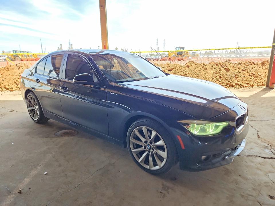 Photo 4 from auction – 2018 BMW 320 with VIN WBA8A3C5XJA489332