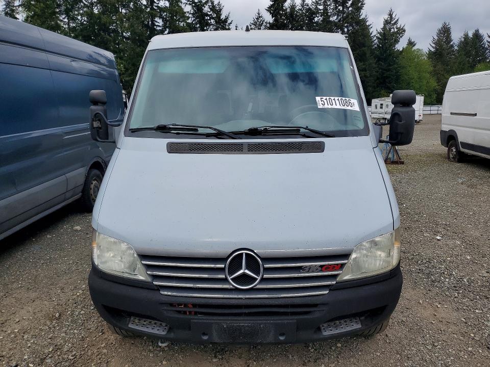 Photo 5 from auction – 2005 DODGE SPRINTER with VIN WD8PD644455802911
