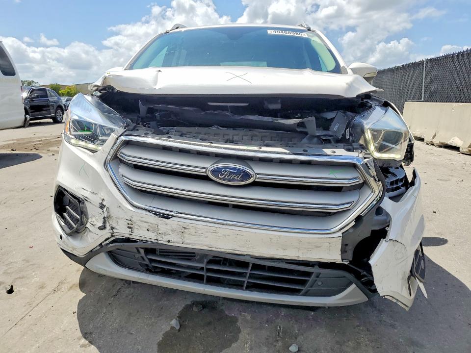 Photo 5 from auction – 2019 FORD ESCAPE with VIN 1FMCU0J93KUA30289